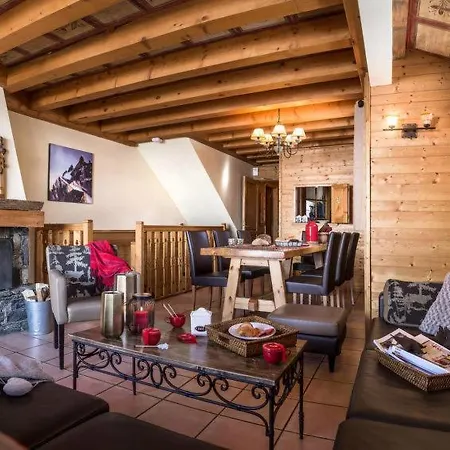 Holiday home Sleeps 10 Wifi *